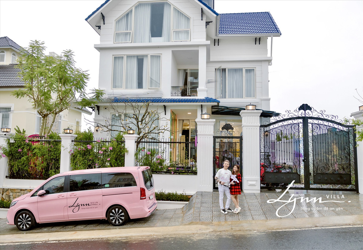 Mong muốn tất cả nội thất trong nhà tốt nhất có thể, Kiều Linh không ngại chi 30 tỷ đồng để hoàn thành ngôi nhà ấp ủ từ lâu.