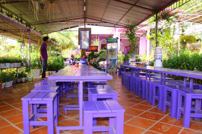 "Hội Quán Tôi Yêu Màu Tím" do ông Tiếp thành lập. Ảnh: FB Thánh Riviu