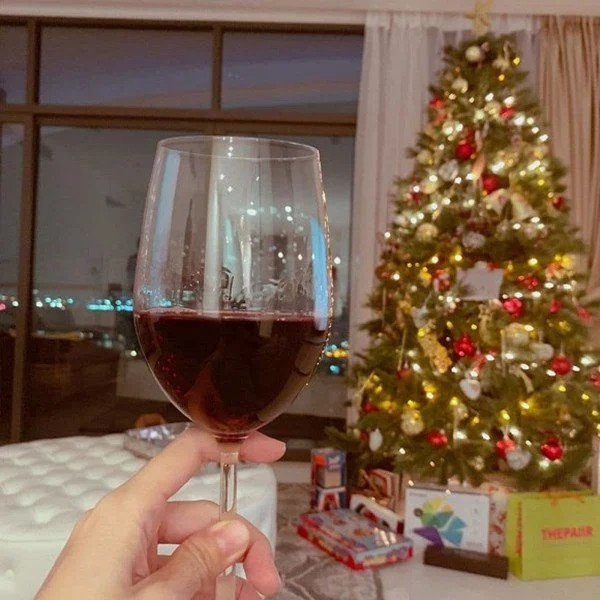 Nơi nào trong nhà của Elly Trần cũng đều trở thành góc sống ảo bắt mắt.