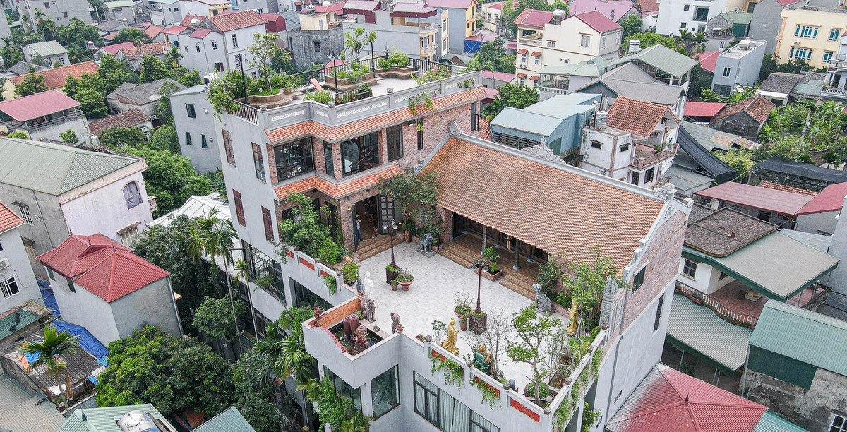 Công trình toạ lạc tại Hoàng Liên (Liên Mạc, Bắc Từ Liêm, Hà Nội), thuộc sở hữu của vợ chồng chị Quỳnh Liên và anh Nguyễn Văn Vũ. Ảnh: Dân trí