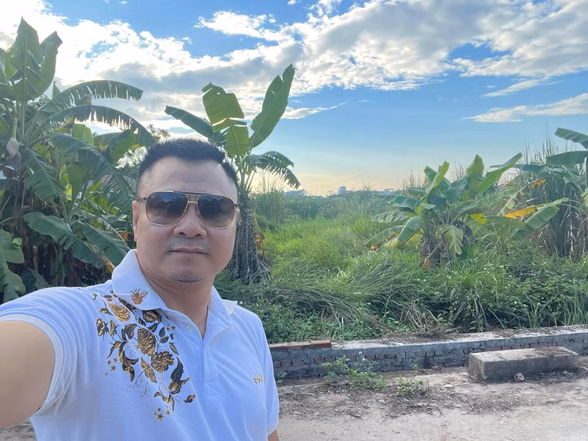 NSND Tự Long là một trong những nghệ sĩ đình đám của làng giải trí phía Bắc.