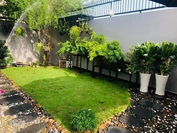 Chẳng cần đi đâu xa, Ốc Thanh Vân cũng có thể tận hưởng cảm giác thư thái, an nhiên ngay trong khu vườn nhà.