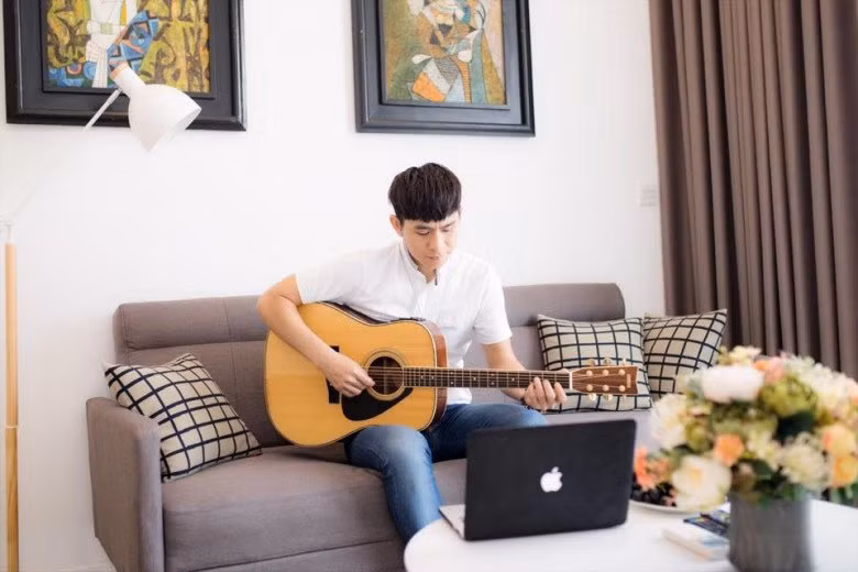 Căn nhà của Châu Gia Kiệt rộng rãi, thoáng đãng và đầy đủ tiện nghi. Ảnh: FBNV