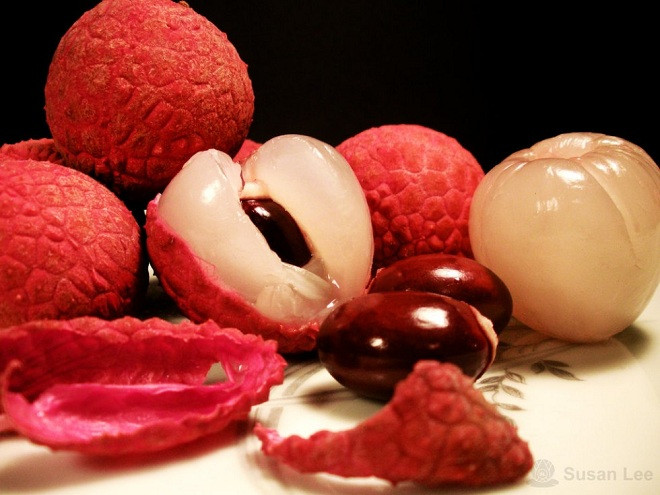 Một người Việt làm việc tại Nhật Bản cho biết, với giá 1 hạt vải khô bán ở Nhật thì có thể mua được cả cân vải ở Việt Nam. Ảnh: Internet