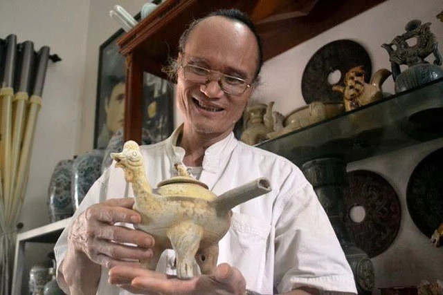 Ước nguyện sắp của ông Dần là sẽ lập ra một bảo tàng tư nhân hoặc sẽ xây một căn nhà cổ rộng rãi để trưng bày số cổ vật cho mọi người chiêm ngắm. Ảnh: Dân trí