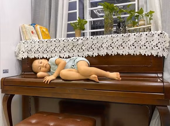 Một góc khác trong phòng khách của Quốc Nghiệp - Ngọc Mai. Ảnh: FBNV