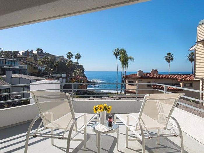 Ngoài ra, ông còn có một căn biệt thự nghỉ dưỡng ở bãi biển Laguna, phía nam California (Mỹ). Ảnh: Squareyards