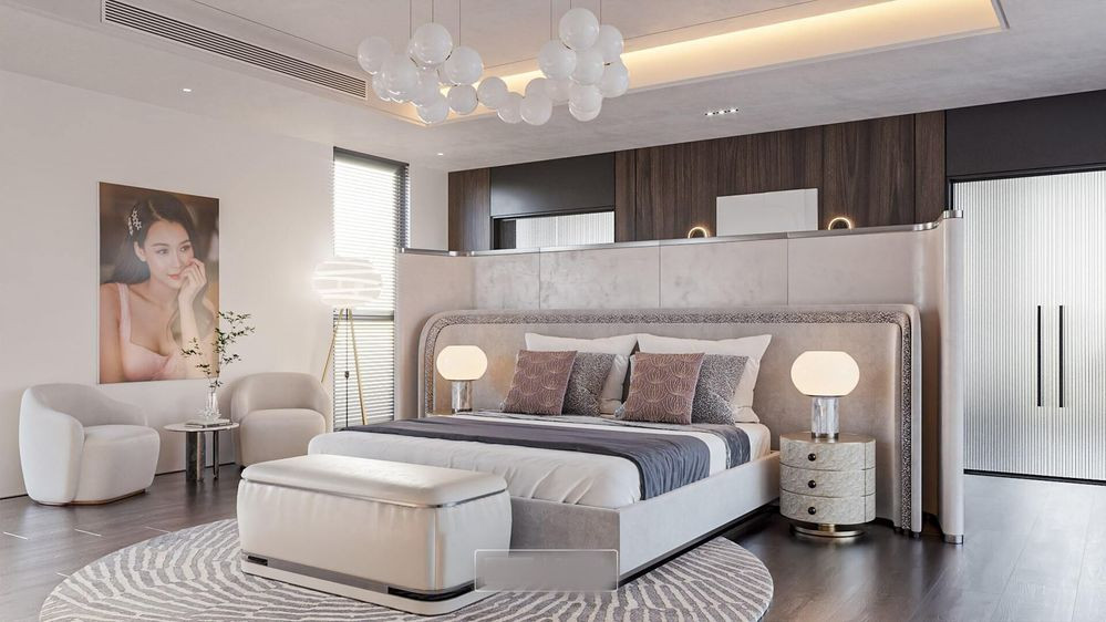 Phòng ngủ được trang trí với gam màu ấm áp, treo hình của nữ diễn viên.