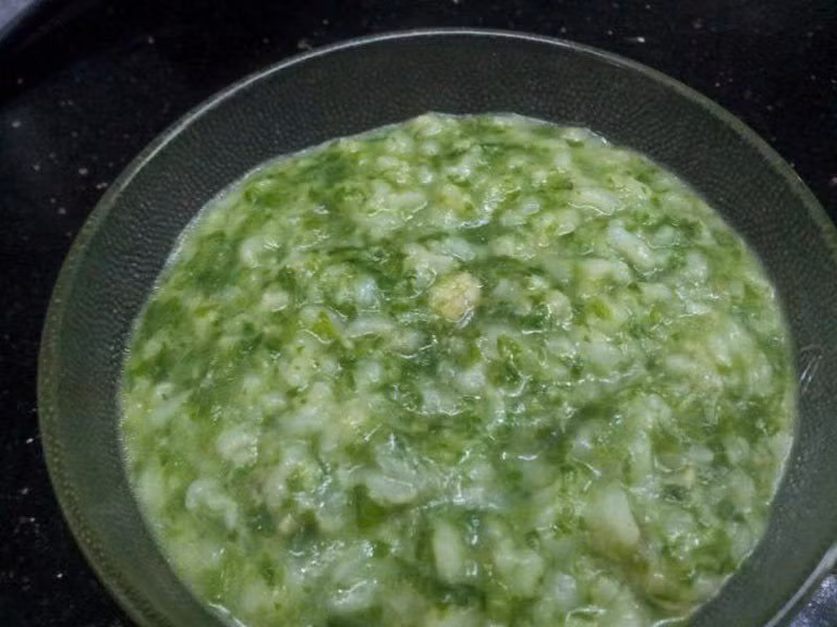 Vài năm nay, rau củ khởi được người dân thành phố tìm mua với giá khoảng 70.000 đồng/kg. Ảnh: Internet