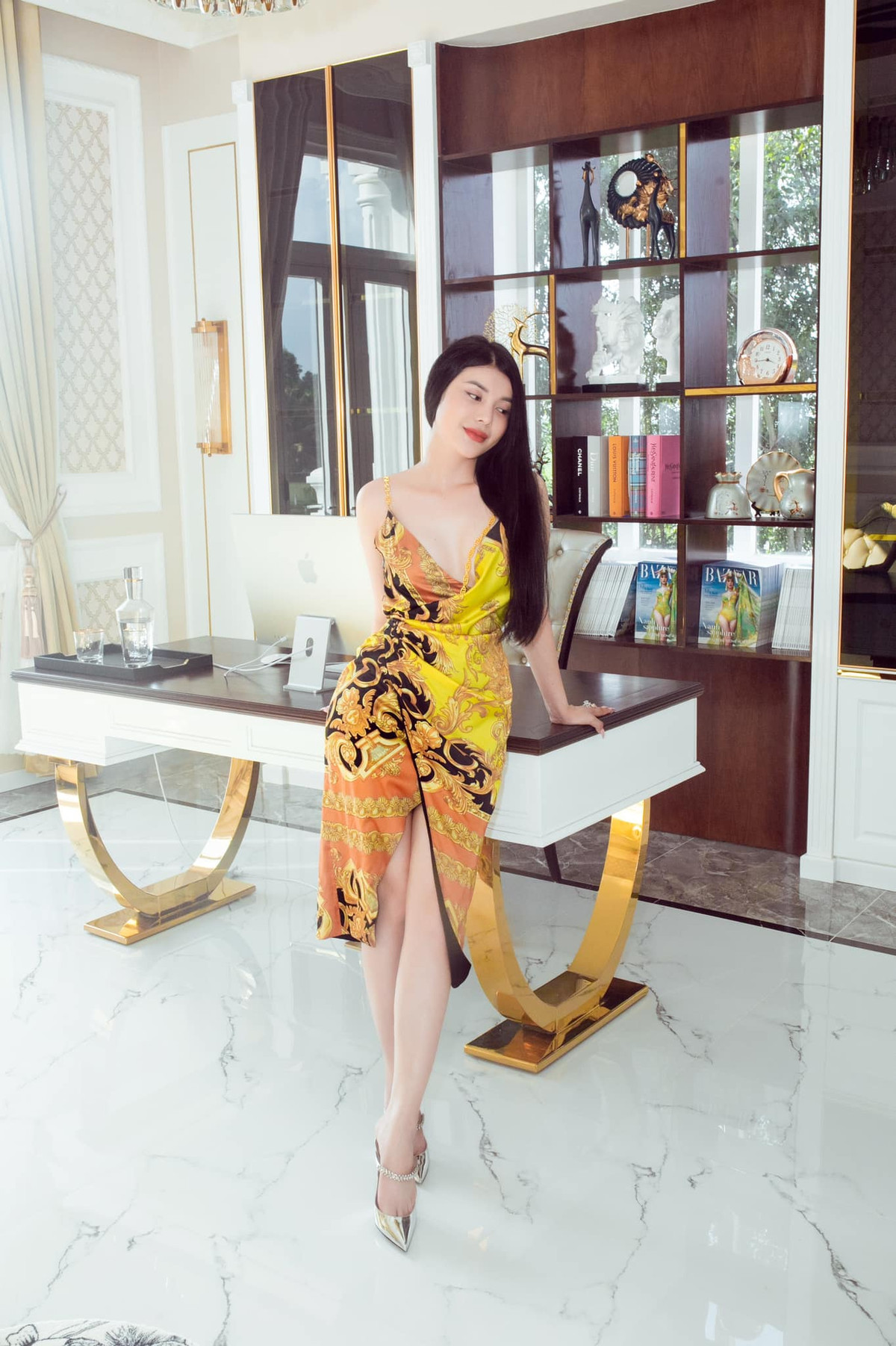 "Ngọc nữ Bolero" chia sẻ ngân sách dự kiến cho căn biệt thự là 30 tỷ. Tuy nhiên, do đúng đợt dịch nên chi phí bị đội lên, cuối cùng tổng chi phí xây dựng, hoàn thiện căn biệt thự lên tới 46 tỷ đồng. Ảnh: FB Lily Chen