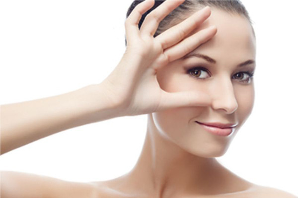 Biết loại bỏ những thực phẩm cần tránh, biết cách chọn xà phòng và thay đổi thói quen sống có thể giúp bạn luôn trẻ trung và tươi tắn, khiến cho tuổi lão hóa đến chậm hơn.