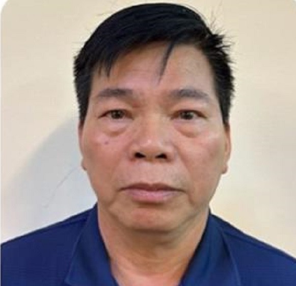 Đàm Văn Cường, Phó Giám đốc Ban QLDA Đầu tư xây dựng các công trình giao thông, nông nghiệp, tỉnh Bắc Giang về tội “Vi phạm quy định về đấu thầu gây hậu quả nghiêm trọng” và “Nhận hối lộ”;