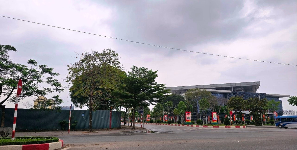 Sau đó, UBND tỉnh Hải Dương đã thu hồi đất, thu hồi giấy chứng nhận quyền sử dụng đất cấp cho Công ty TNHH Đầu tư và Quản lý Hoàng Phúc giao Trung tâm Phát triển quỹ đất thuộc Sở Tài nguyên và Môi trường Hải Dương quản lý. Tháng 5/2021, UBND tỉnh Hải Dương có quyết định phê duyệt điều chỉnh cục bộ khu đất trên thành khu khách sạn và nhà chung cư hỗn hợp thuộc quy hoạch chi tiết xây dựng Khu Hành chính tập trung tỉnh Hải Dương tỷ lệ 1/500. 