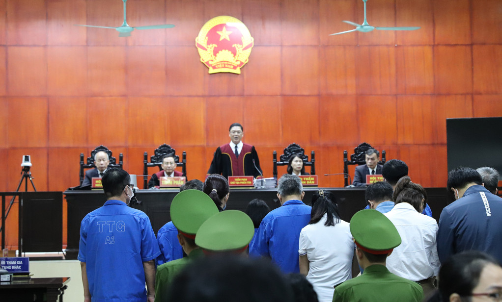 Ong Do Huu Ca linh 10 nam, “khoi tai san” bi thu giu the nao?