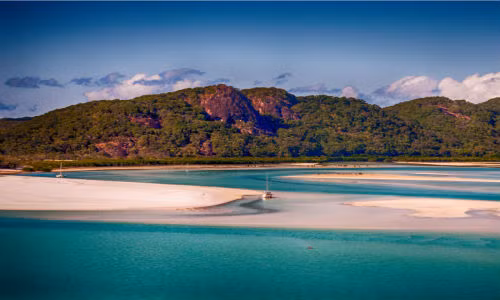 Biển Whitehaven trên đảo Hamilton “hút hồn” du khách.