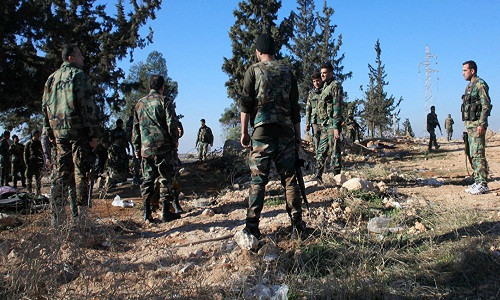 Quan doi Syria gianh lai lang chien luoc tai Quneitra tu IS