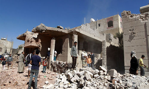 Lien quan A-rap khong kich cac tru so tinh bao tai Yemen