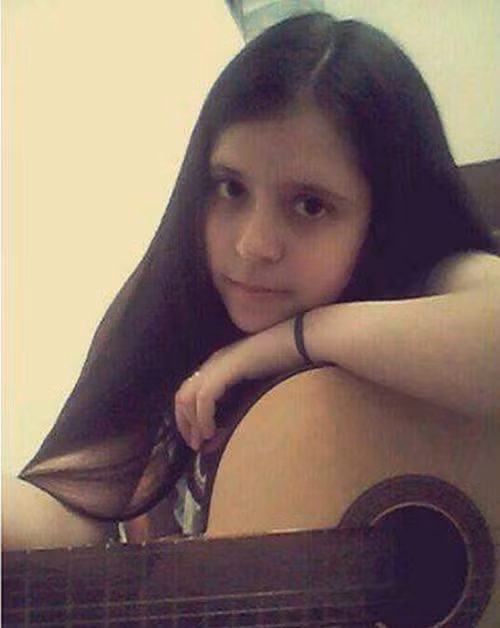 Chuyen la hom nay: Co be tu rach khap co the va noi dau phia sau-Hinh-5