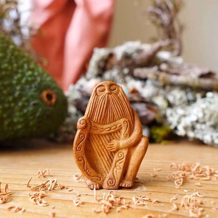 Sản phẩm của Jan được đông đảo mọi người yêu mến, ưa thích và theo cô, những bộ sưu tập nhỏ này có thể được trưng bày dưới dạng tượng trang trí, hoặc được dùng làm mặt dây chuyền. (Nguồn Bored Panda)