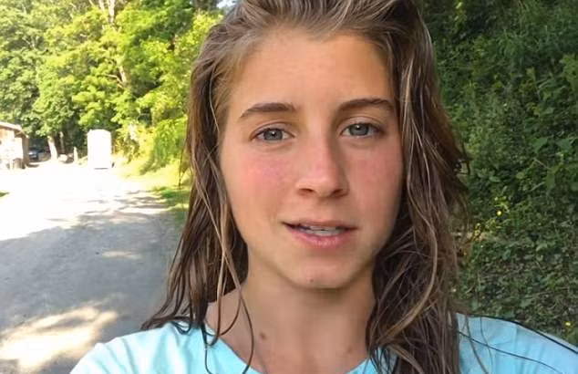 Chuyen la hom nay: Gai tre quyet 30 ngay khong goi dau va ket bat ngo-Hinh-3