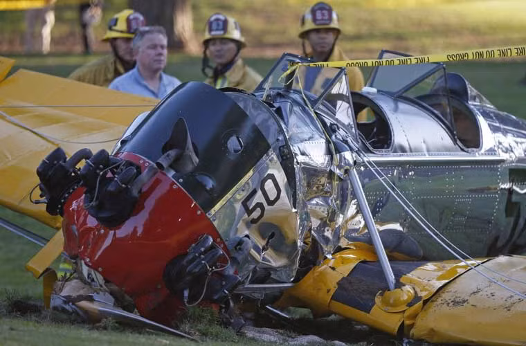 Báo chí Mỹ cũng cho biết rằng, chiếc máy bay mà Harrison Ford lái bị hỏng động cơ trên không. Theo một đoạn ghi âm do trang TMZ thu thập được, trước khi máy bay rơi, Ford đã bình tĩnh báo cáo rằng động cơ máy bay mình bị hỏng và xin phép hạ cánh. Butler cho rằng có vẻ như Ford đã cố ý đáp xuống sân golf vắng vẻ để tránh gây thương vong cho người khác.