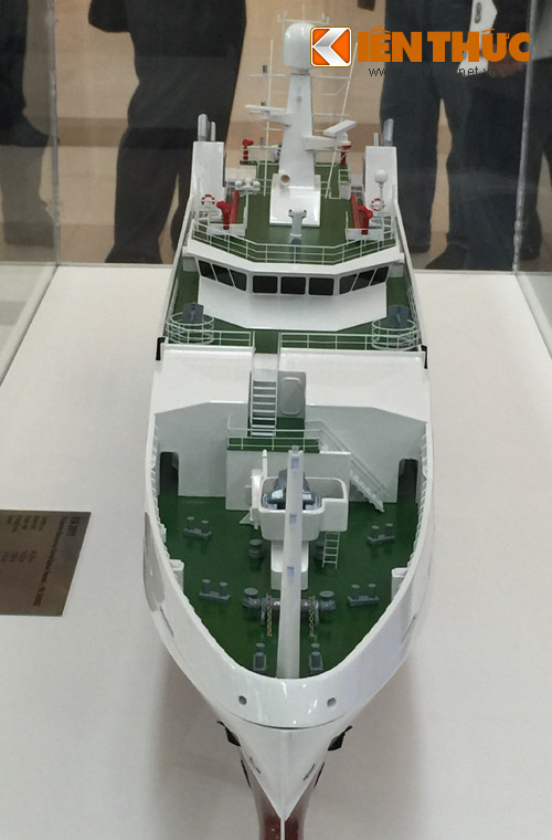 Tàu KN781 được đóng mới tại Công ty TNHH MTV đóng tàu Hạ Long theo thiết kế và chuyển giao kỹ thuật của Damen (Hà Lan) theo tiêu chuẩn Châu Âu. Đây là loại tàu hoạt động xa bờ dài ngày và được trang bị đầy đủ các phương tiện hiện đại tham gia tìm kiếm, cứu nạn, cứu hộ.