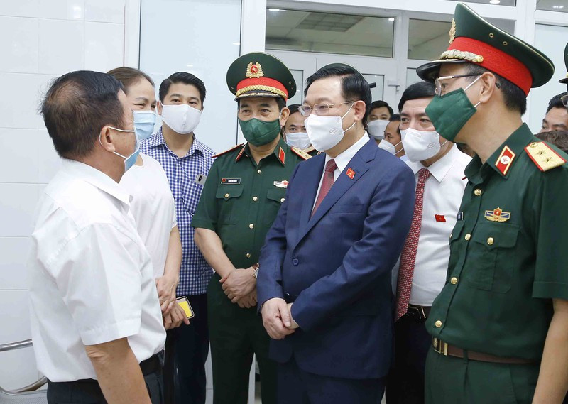 Chu tich Quoc hoi yeu cau day nhanh tien do san xuat vaccine Nanocovax