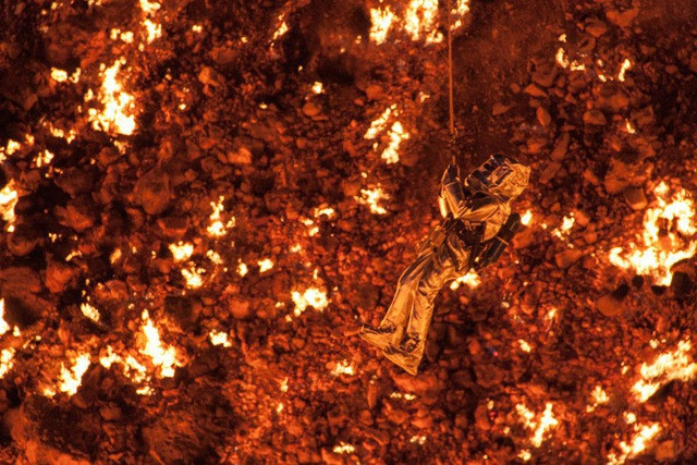 Sau khi trở về từ "cổng địa ngục", nhiều người chia sẻ cảm nhận rằng họ dường như đặt chân đến một thế giới khác.