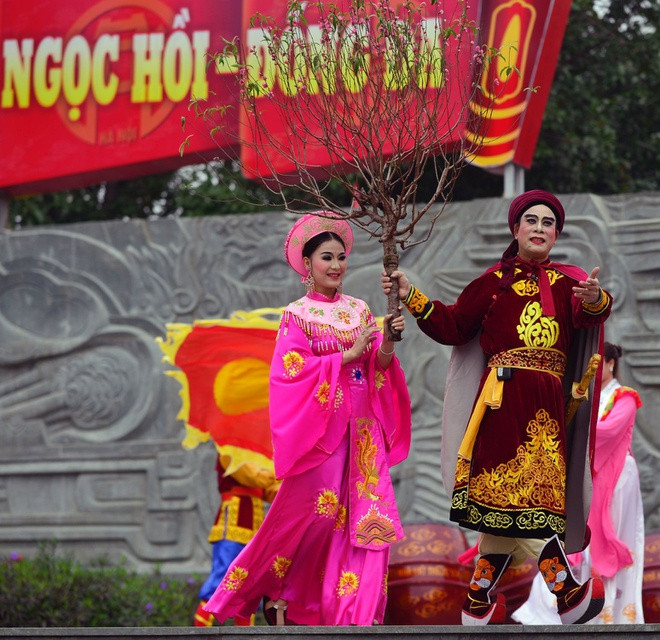 Năm 2018, Di tích lịch sử Gò Đống Đa được xếp hạng Di tích quốc gia đặc biệt. Theo tư liệu của Cục Di sản văn hóa, Gò Đống Đa xưa nằm tại khu vực gần phía ngoài Kinh đô Thăng Long, là một trong những bãi chiến trường diễn ra trận đại phá quân Thanh của Hoàng đế Quang Trung vào mùa xuân Kỷ Dậu 1789. Chiến thắng Ngọc Hồi - Đống Đa năm 1789 là một trong những trận chiến chống ngoại xâm nổi tiếng lịch sử Việt Nam, là chiến công oanh liệt nhất của Hoàng đế Quang Trung - Nguyễn Huệ. Ảnh: Lê Hiếu.