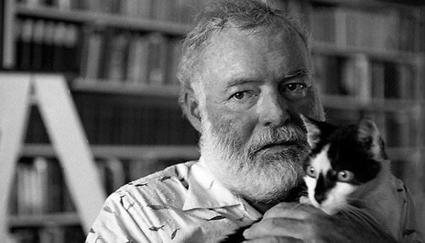 Để hoàn thành cuốn tiểu thuyết để đời "Ông già và biển cả", Hemingway gây chú ý khi tiết lộ viết tác phẩm này rất nhanh và dễ dàng.