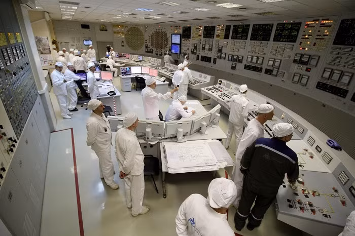 Trước thông tin này, chính phủ Nga tuyên bố không có sự cố nào được ghi nhận tại nhà máy điện hạt nhân Leningrad và nhà máy điện hạt nhân Kola ở phía tây nước này. Hai nhà máy này đều hoạt động bình thường. Nhờ vậy, công chúng không còn lo lắng, bất an.