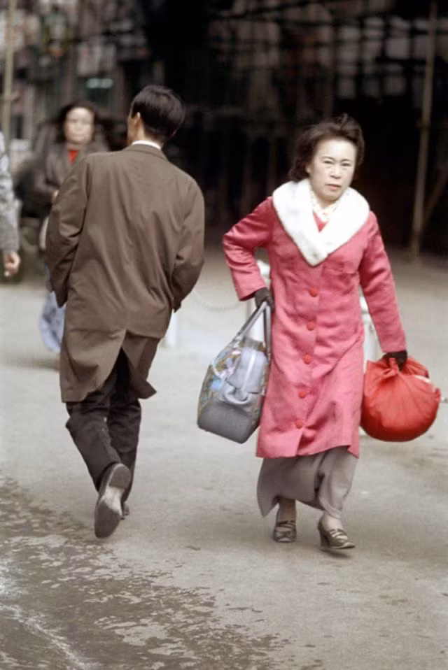 Nhịp sống bình dị của người dân Seoul.