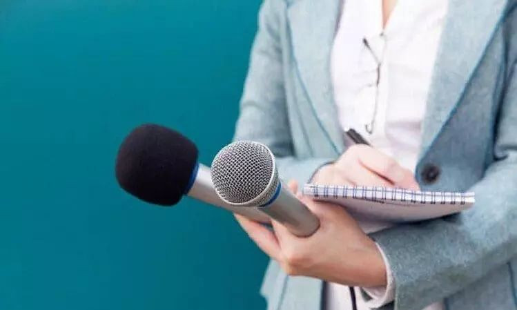 Trong quá trình tác nghiệp, phóng viên, nhà báo có thể bị các băng nhóm tội phạm đe dọa, bắt cóc, tấn công, thậm chí là giết hại.