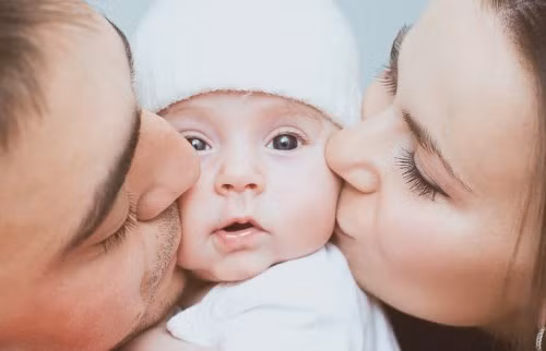 Theo thống kê của các chuyên gia, mỗi giây thế giới có 4 em bé chào đời. Trung bình, mỗi ngày dân số thế giới tăng thêm khoảng 360.000 người.