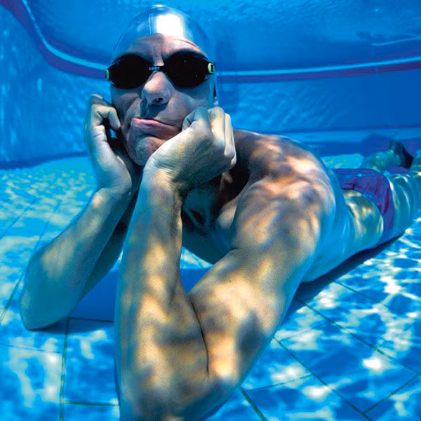 Hai năm sau, ông Severinsen phá vỡ kỷ lục của chính mình khi nín thở 22 phút dưới nước. Theo đó, tên tuổi của ông ngày càng được biết đến nhiều hơn.