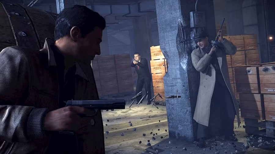 Khi thực hiện một số phi vụ, Alexander bị cảnh sát truy đuổi và bắt giữ. Thế nhưng, gã mafia nguy hiểm này đều tìm được cách bỏ trốn.