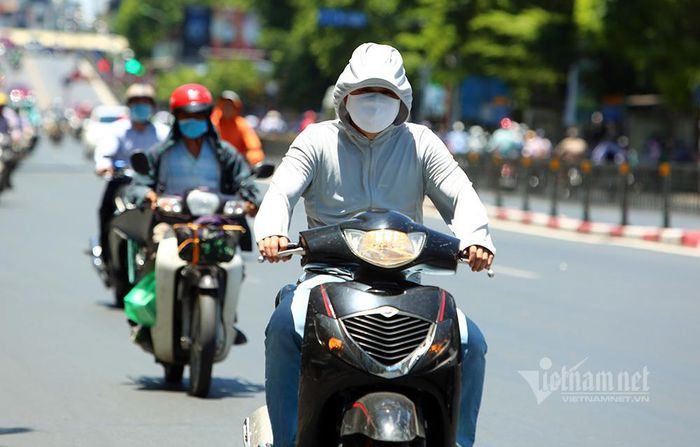 Du bao thoi tiet 1/6: Ha Noi nang cao diem, nhiet do can moc 40 do