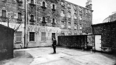 Tội ác của Mary kéo dài thêm khi bà quyết định làm giúp việc cho người đàn ông góa vợ James Robinson ở Sunderland vào năm 1866.