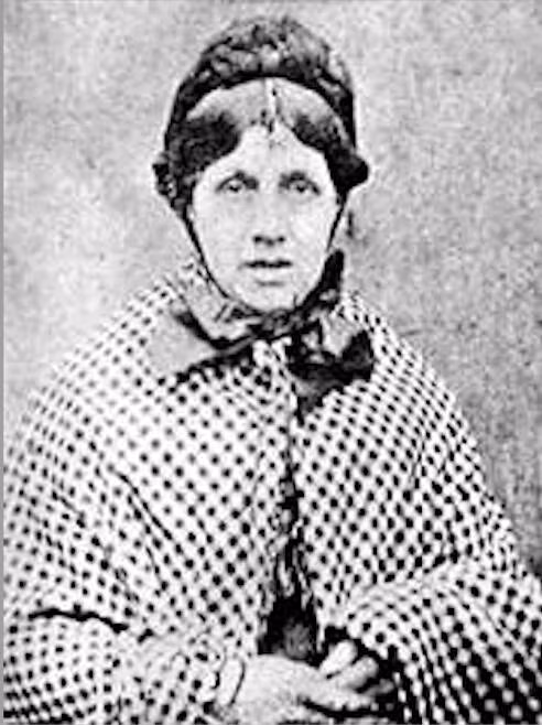 Sinh năm 1832 tại Low Moorsley - một ngôi làng nhỏ gần thị trấn Hetton-le-Hole, Durham, Anh, cuộc đời nữ sát nhân hàng loạt khét tiếng Mary Ann Cotton khiến nhiều người khiếp sợ.