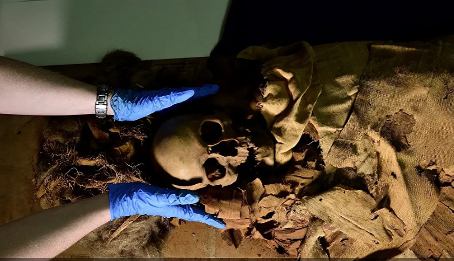 Họ hy vọng nhờ những kiểm tra này sẽ giải mã thành công bí ẩn cuộc đời và phong tục chôn cất linh mục Ai Cập vào khoảng 3.000 năm trước.