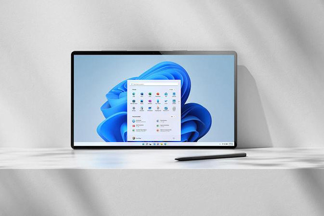 Trong số này, nổi bật là việc Windows 11 cải tiến taskbar. Biểu tượng taskbar được căn giữa và nút Start mới.