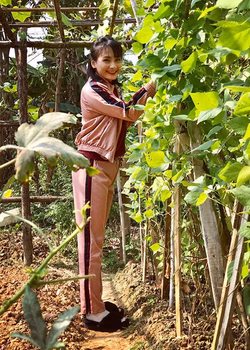 Bảo Thanh khoe khu vườn xanh mướt của mình ở Bắc Giang.