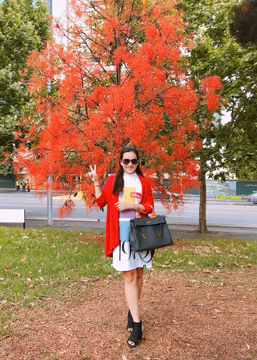 Anh Thơ - bà xã Bình Minh đăng tải hình ảnh trong chuyến công tác ở Australia.