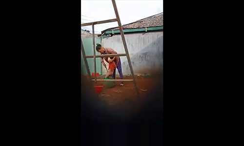 Cơ quan công an đang lấy lời khai bà V.