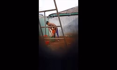 Cơ quan công an đang lấy lời khai bà V.