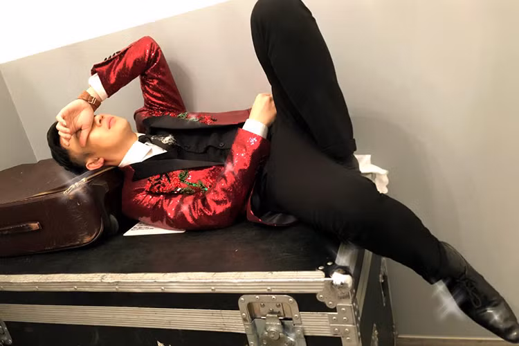 Dương Triệu Vũ tất bật chạy show cuối năm là một trong những tin tức sao Việt trong ngày 26/12.