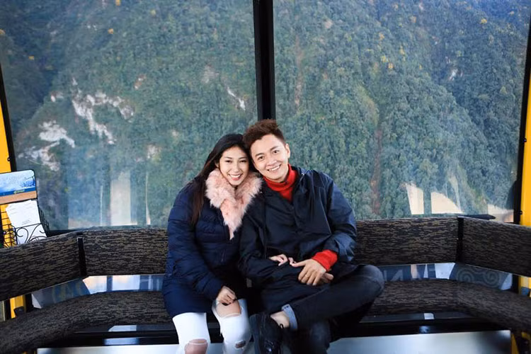 Khổng Tú Quỳnh - Ngô Kiến Huy từng trải qua nhiều sóng gió để tận hưởng bình yên bên nhau. Đám cưới của cặp đôi hiện chỉ là vấn đề sớm hay muộn.