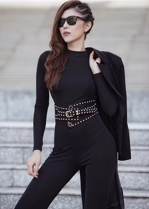 Kim Huệ hiện là gương mặt quen thuộc trong các show thời trang tại Việt Nam.