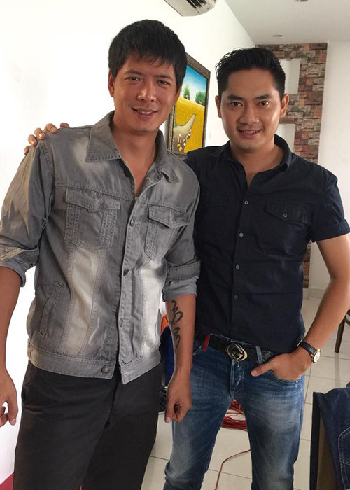 Hình ảnh Minh Luân thân thiết bên Bình Minh trên phim trường “Thề không gục ngã”. Bộ phim khởi quay và lên sóng trong năm 2015. Ảnh: FBNV