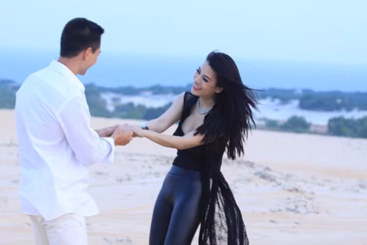 Ngoài đời, Kim Lý và Trương Ngọc Ánh từng hẹn hò. Cặp đôi chia tay vào cuối năm 2016. Ảnh: Lao động